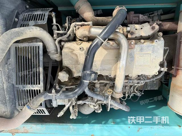 駕駛室頂部俯視（上車部件）