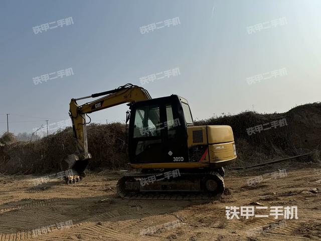 整機(jī)右后45°(整機(jī)外觀) 整機(jī)右后45°(整機(jī)外觀)