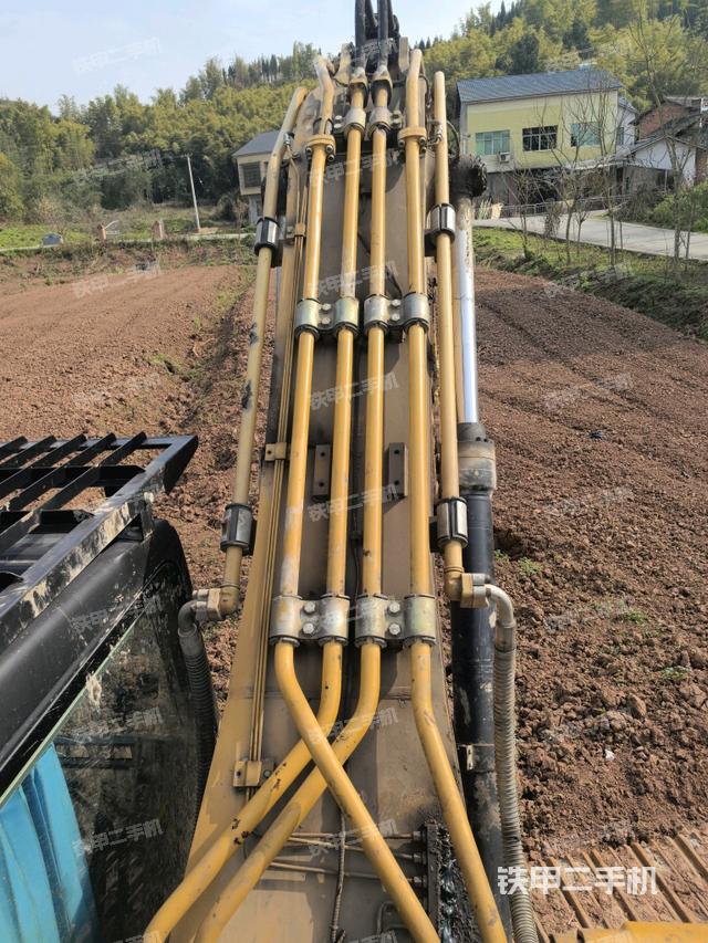 大臂根部?斜視（工作和回轉(zhuǎn)裝置）