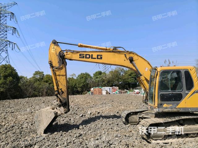 大臂整體?右側(cè)（工作和回轉(zhuǎn)裝置）