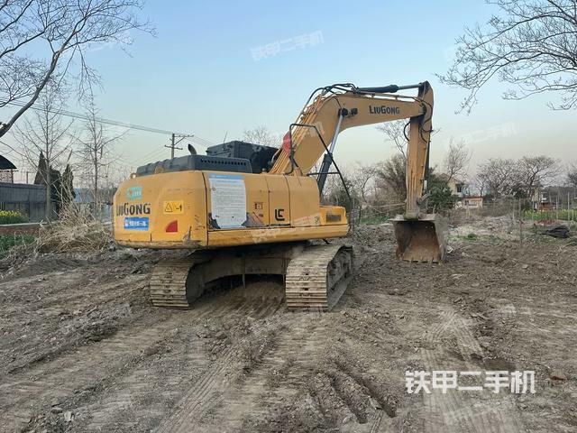 整機(jī)右后45°(整機(jī)外觀(guān)) 整機(jī)右后45°(整機(jī)外觀(guān))