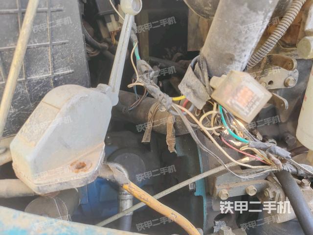 電瓶（大件艙室）