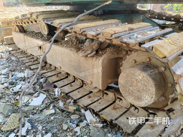 右側(cè)履帶整體?（行走機構(gòu)）