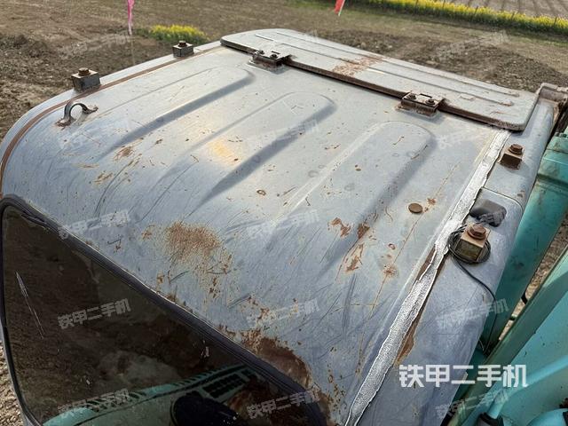 駕駛室左后45度（駕駛室部分）