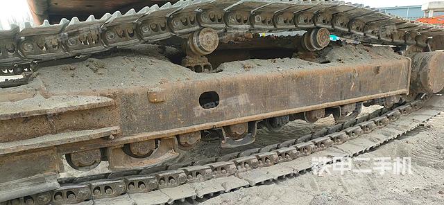 单侧履带整体（整机外观）