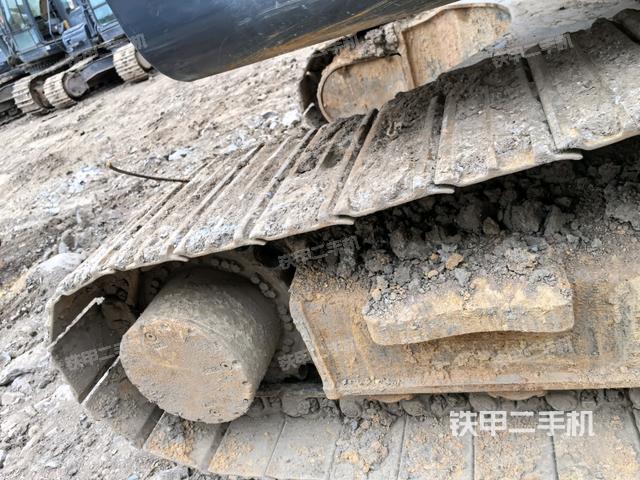 左驅(qū)動(dòng)輪(行走機(jī)構(gòu)) 左驅(qū)動(dòng)輪(行走機(jī)構(gòu))
