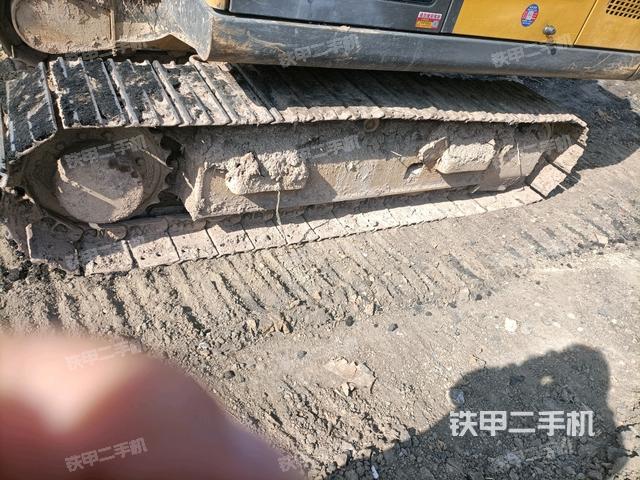 左侧履带整体 （行走机构）