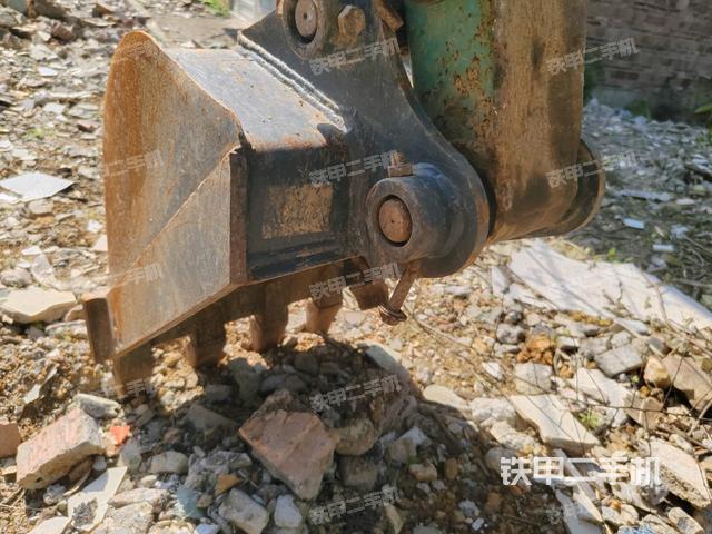 小臂整體右前（工作和回轉(zhuǎn)裝置）