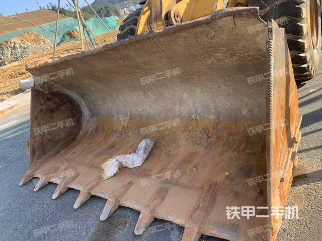 工作裝置整體（整機(jī)外觀及大件）