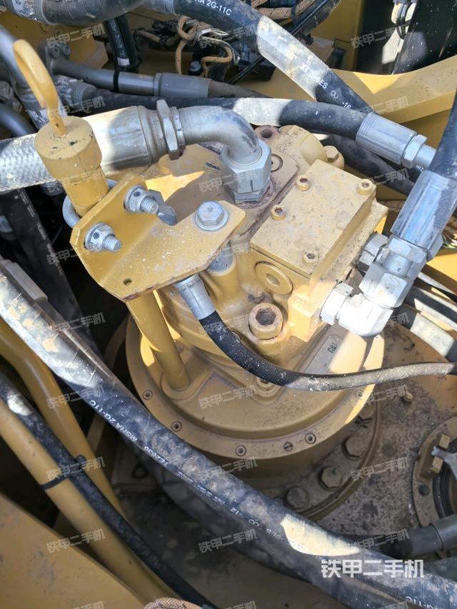 回轉(zhuǎn)馬達(dá)（上車部件）