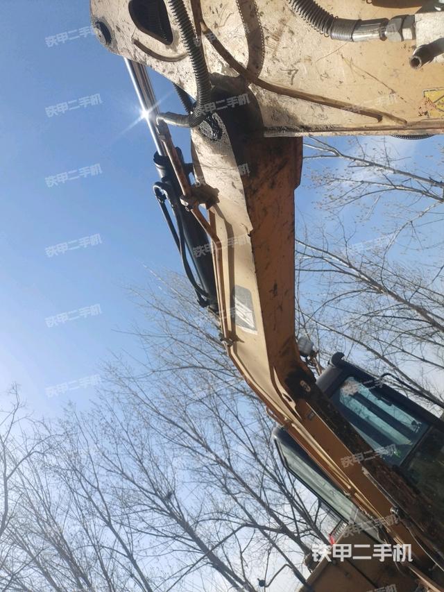 大臂整体 右侧(工作和回转装置) 大臂整体 右侧(工作和回转装置)