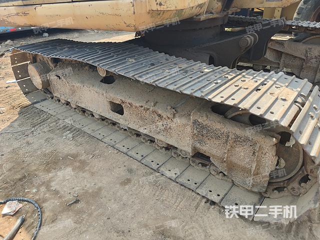 單側(cè)履帶整體（整機(jī)外觀）