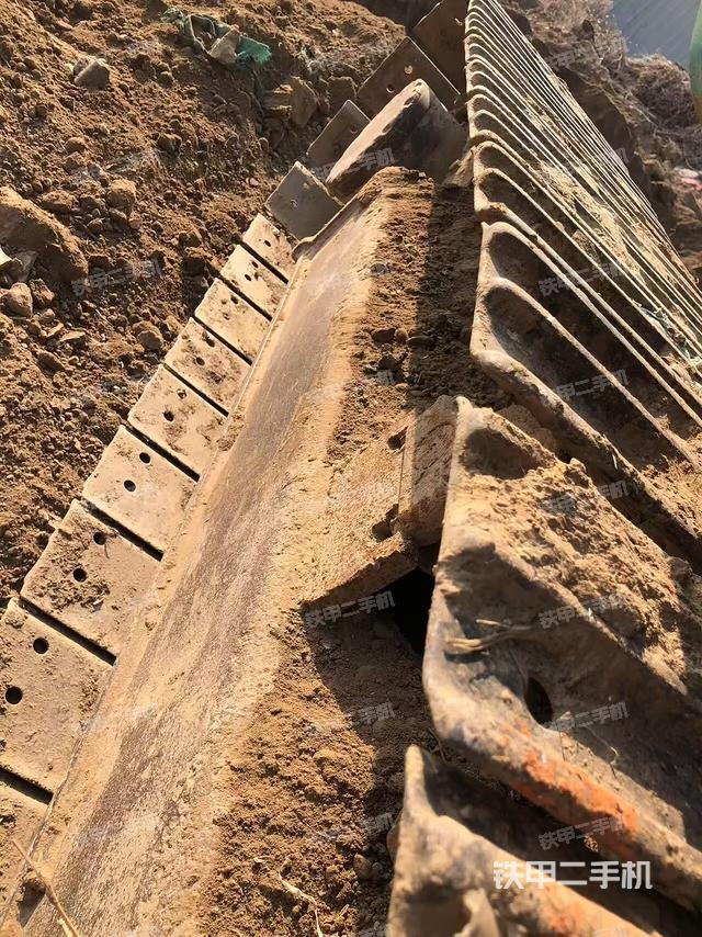 單側(cè)履帶整體（整機外觀）