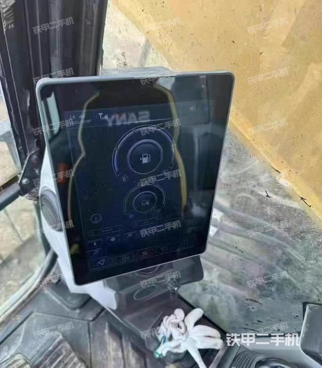 驾驶室整体（整机外观）