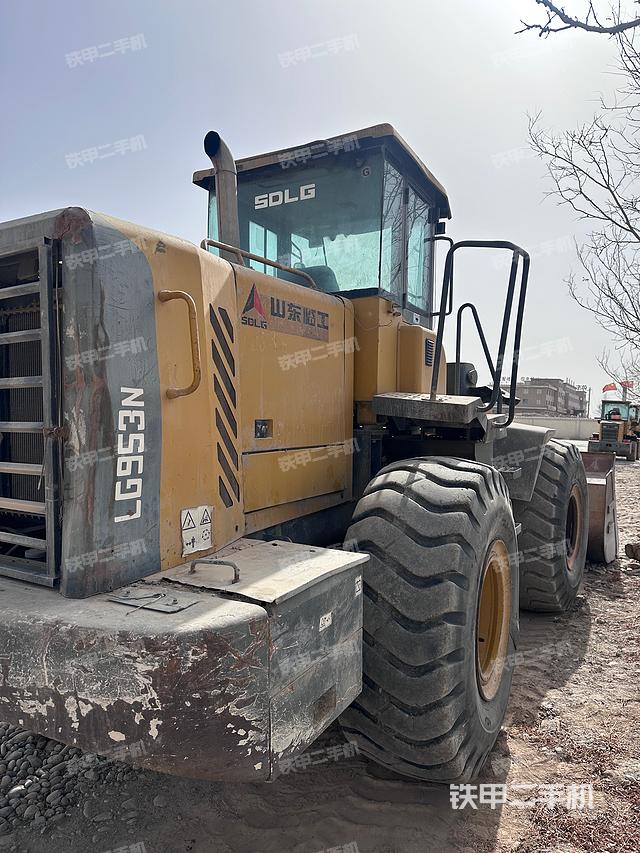 整機右后45°（整機外觀及大件）