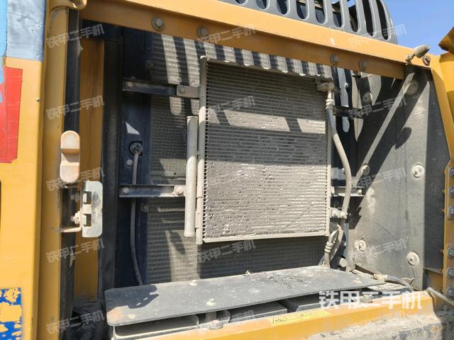 散熱器正面（大件艙室）