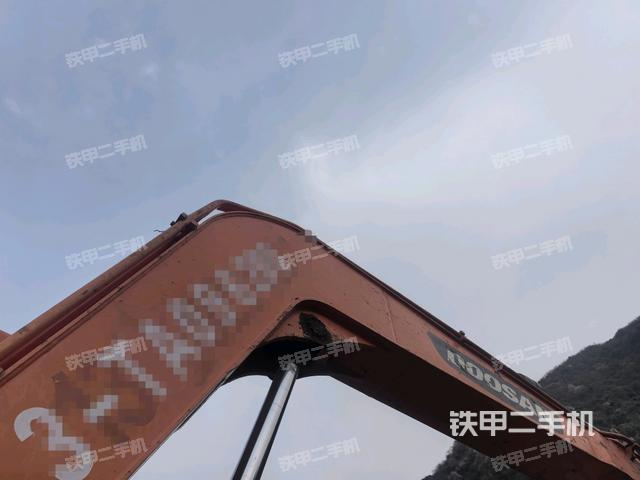 大臂整体 右侧（工作和回转装置）