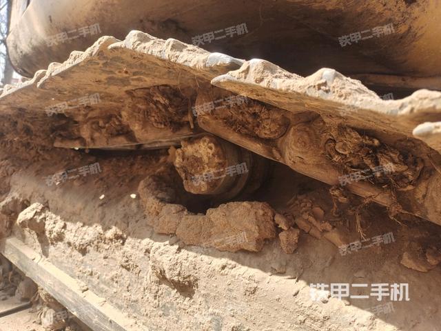 左驱动轮(行走机构) 左驱动轮(行走机构)