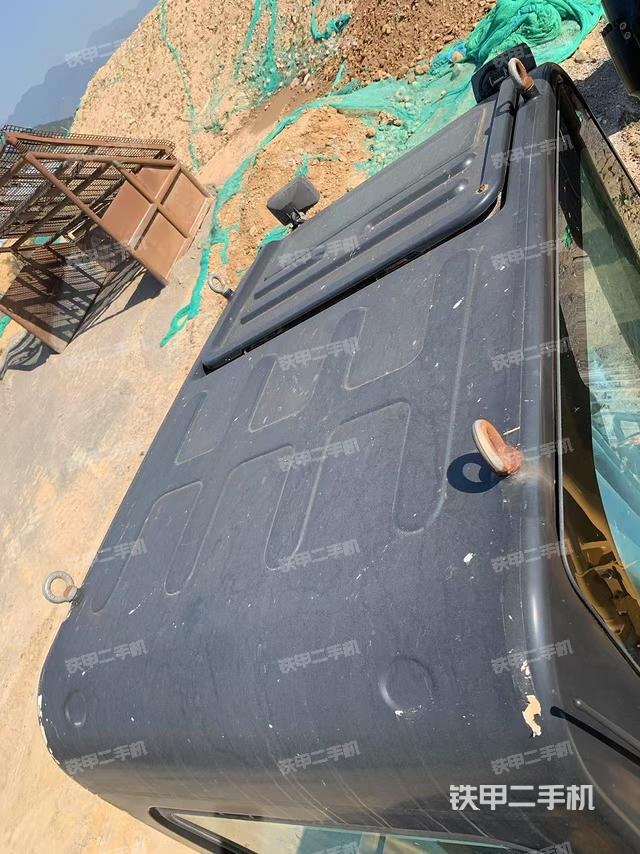 駕駛室頂部（整機(jī)外觀）