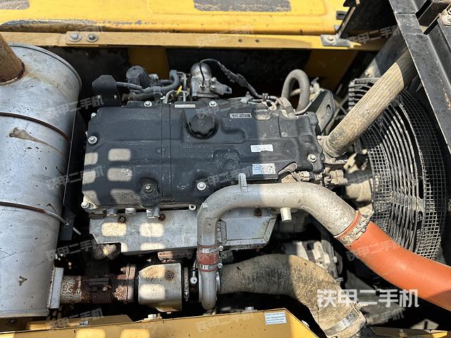 發(fā)動機(jī)整體俯視（整機(jī)外觀）