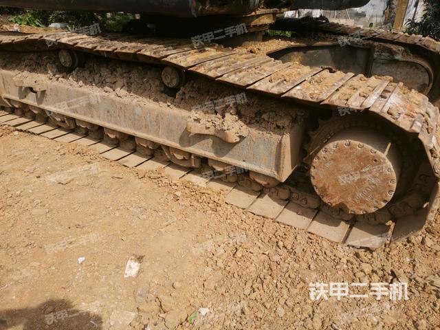 右側(cè)履帶整體（行走機構(gòu)）