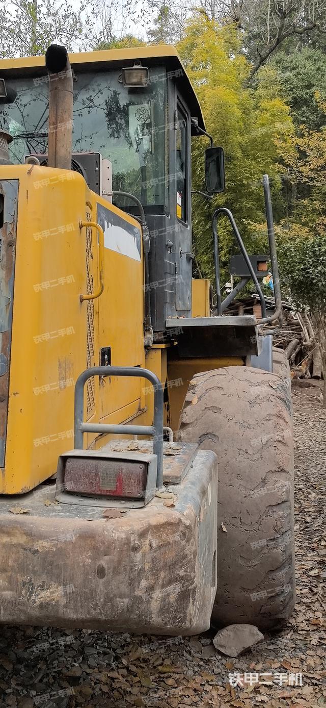 整機(jī)右后45°(整機(jī)外觀及大件) 整機(jī)右后45°(整機(jī)外觀及大件)