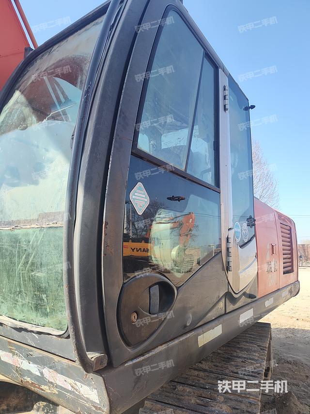 驾驶室整体（整机外观）