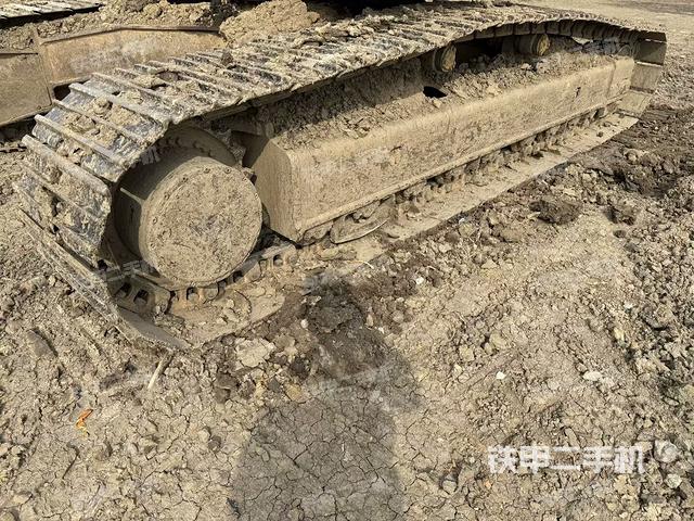 右驅(qū)動(dòng)輪（行走機(jī)構(gòu)）