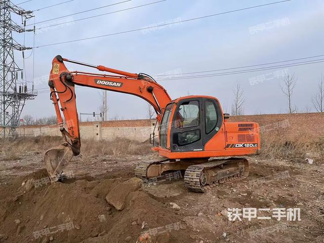 駕駛室頂部（整機(jī)外觀）