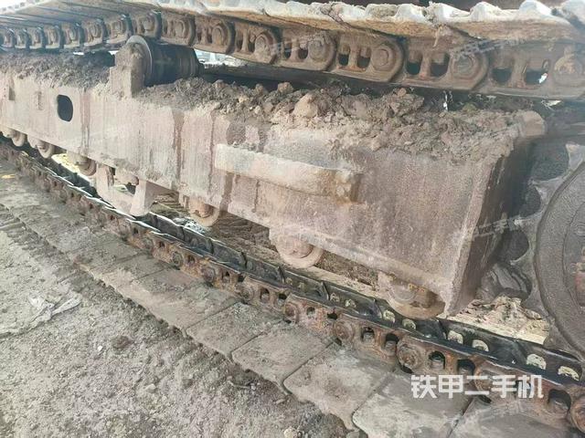 单侧履带整体（整机外观）