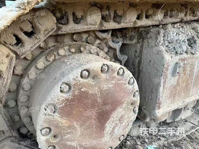 单侧履带整体（整机外观）