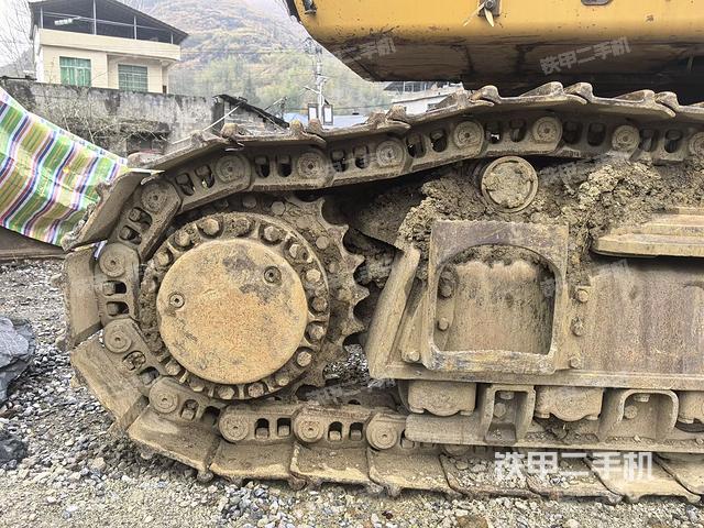 右驅(qū)動(dòng)輪（行走機(jī)構(gòu)）