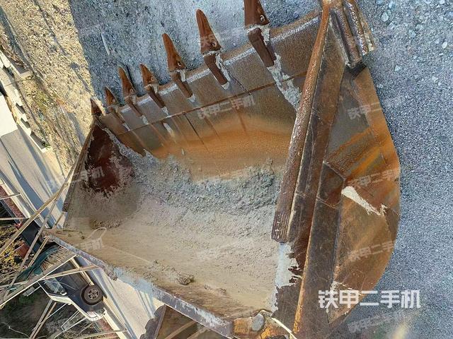 工作裝置整體（整機(jī)外觀及大件）