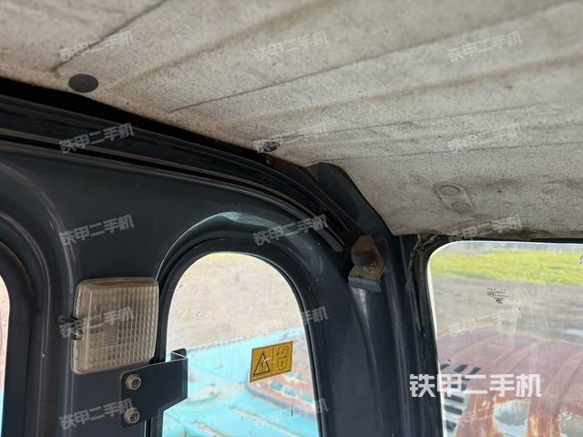 座椅左側(cè)控制臺(tái)/音響/含左手柄（駕駛室部分）