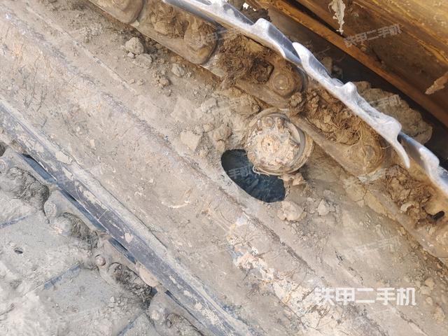 右导向轮(行走机构) 右导向轮(行走机构)