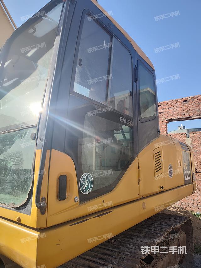 驾驶室整体（整机外观）