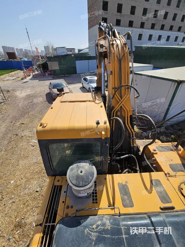 駕駛室頂部（整機(jī)外觀）