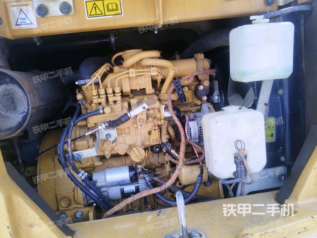 發(fā)動(dòng)機(jī)整體俯視(整機(jī)外觀) 發(fā)動(dòng)機(jī)整體俯視(整機(jī)外觀)