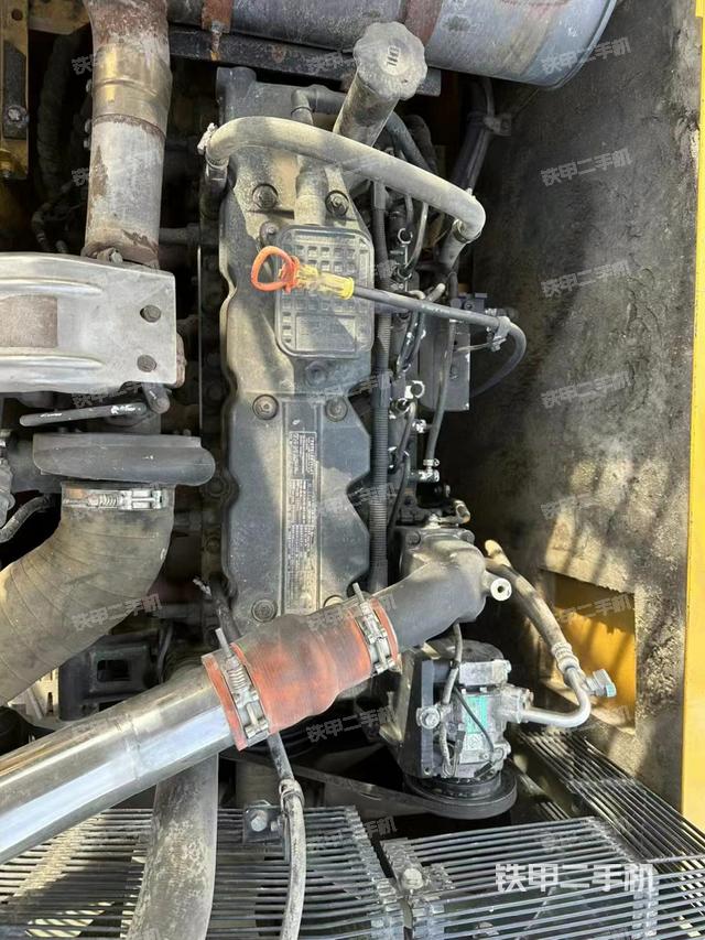 發(fā)動機(jī)整體俯視(整機(jī)外觀) 發(fā)動機(jī)整體俯視(整機(jī)外觀)