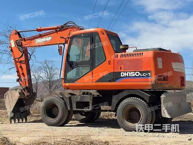 整機(jī)右后45°(整機(jī)外觀) 整機(jī)右后45°(整機(jī)外觀)