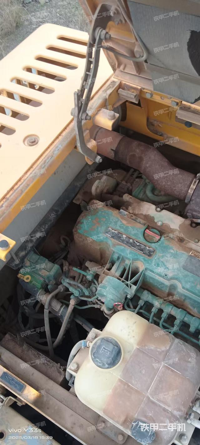 發(fā)動機整體俯視(整機外觀) 發(fā)動機整體俯視(整機外觀)