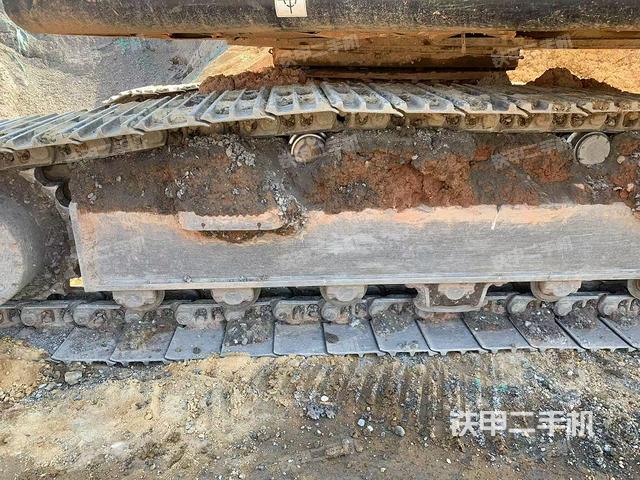 單側(cè)履帶整體（整機(jī)外觀）