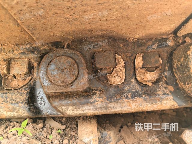 右驅(qū)動(dòng)輪（行走機(jī)構(gòu)）