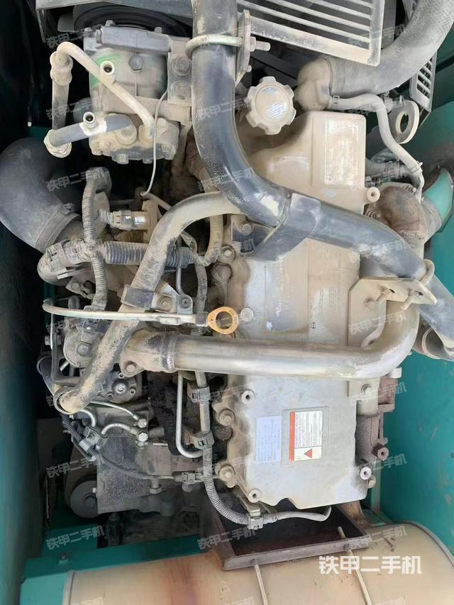 发动机整体俯视（整机外观）