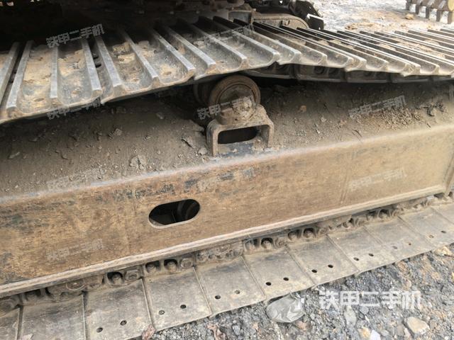 右驱动轮（行走机构）