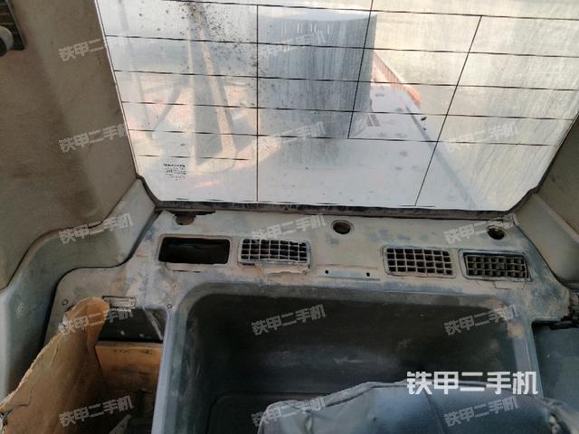 座椅后部(駕駛室部分) 座椅后部(駕駛室部分)