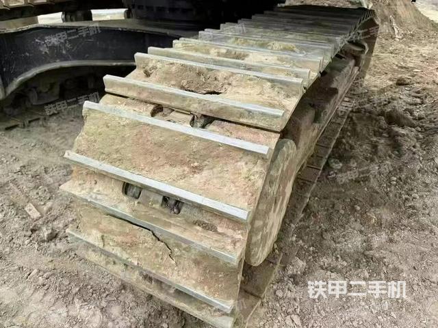 单侧履带整体（整机外观）