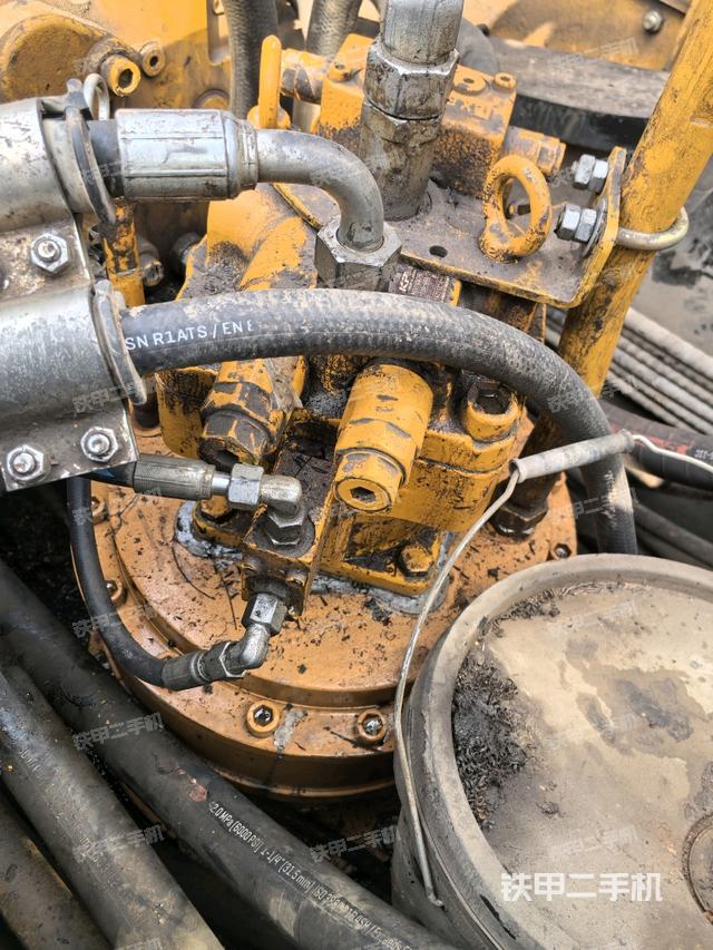 回轉(zhuǎn)馬達(dá)（上車部件）