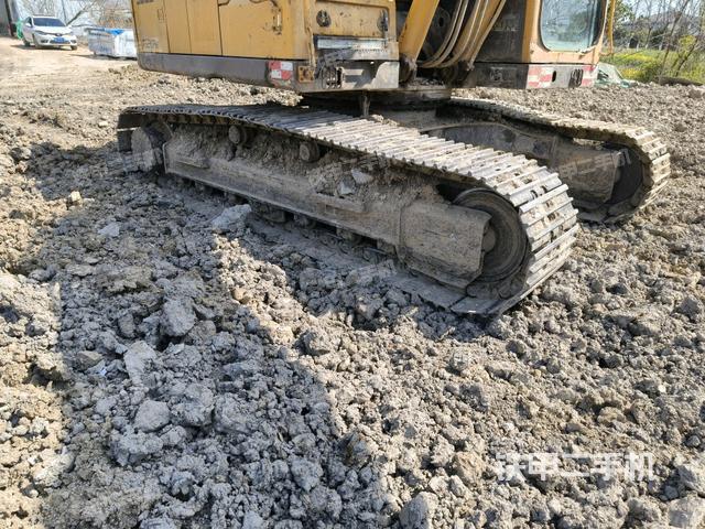 大臂根部?斜視（工作和回轉(zhuǎn)裝置）