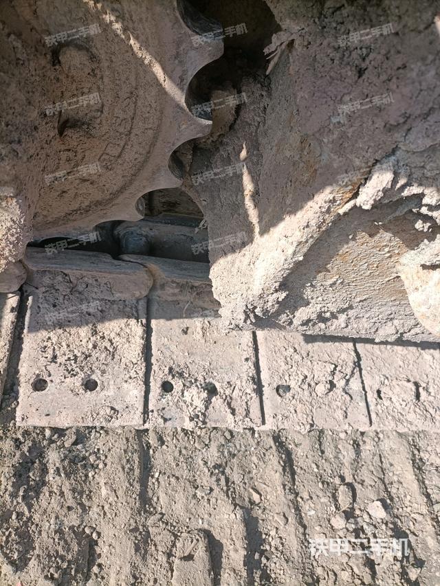 左驱动轮（行走机构）